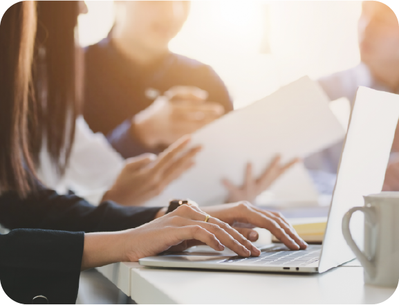 社内打ち合わせ風景